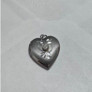 Vintage Silver Tone Heart Locket Pendant Small Polished Photo Keepsake Charm